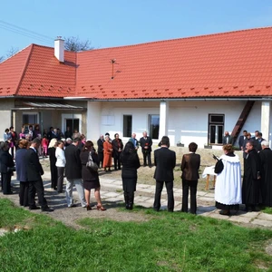 Posviacka fary v Devičí