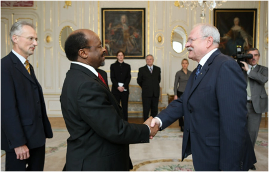 Prezident prijal generálneho tajomníka SLZ