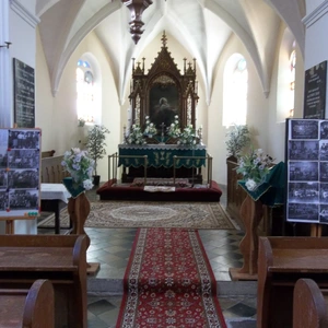 Dve pamätné tabule v Dačovom Lome